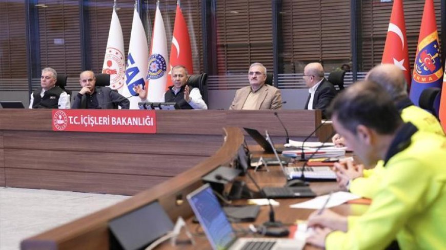 Bakan Yerlikaya'dan 'trafik' paylaşımı! Tüm sürücüleri uyardı